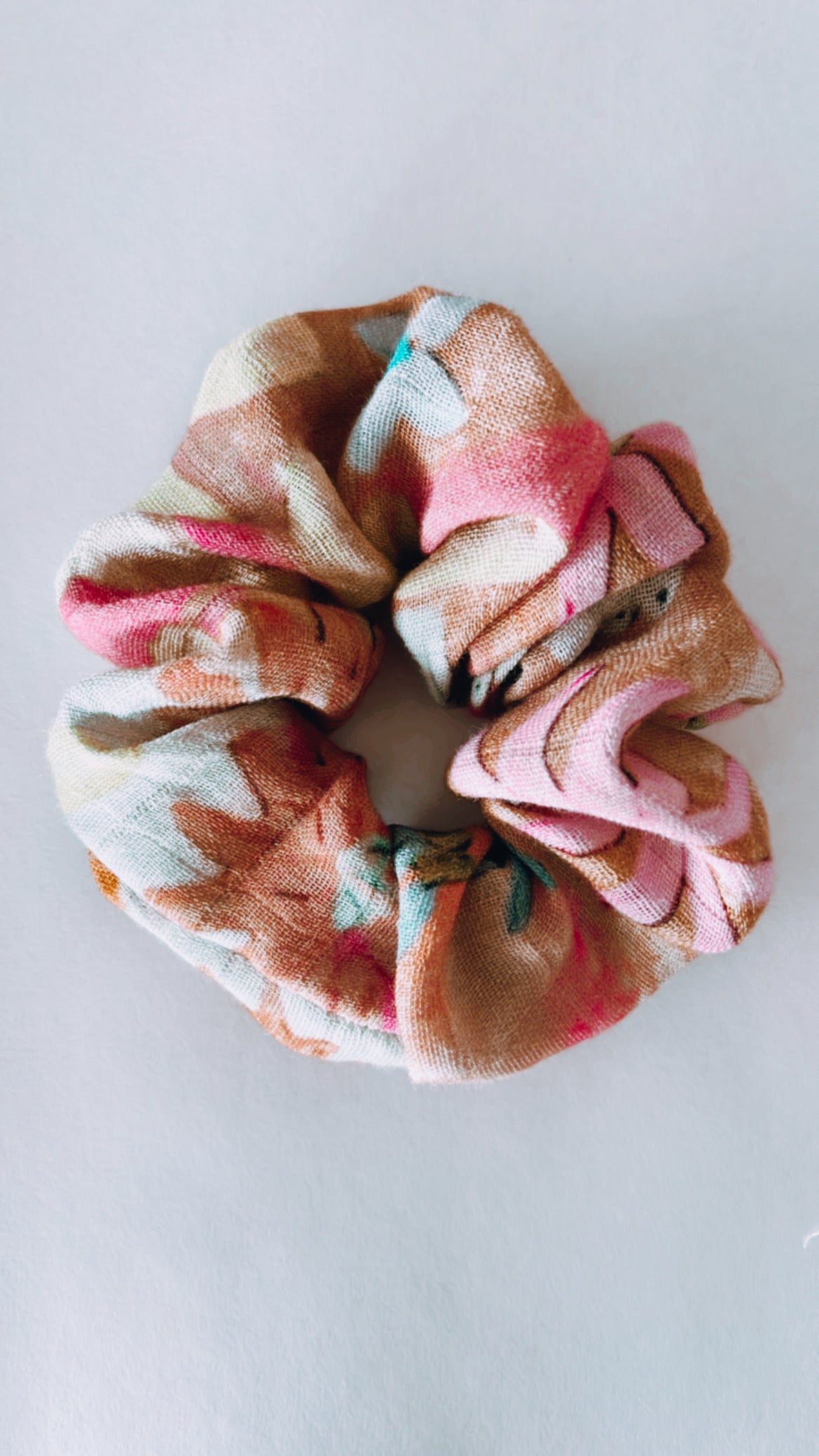 Art scrunchies