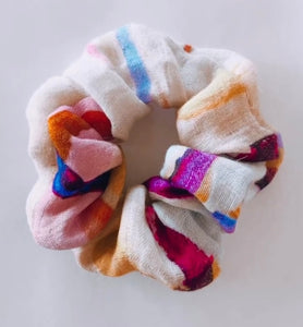 Art scrunchies